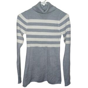 Aeropostale Women's Grey and White Top